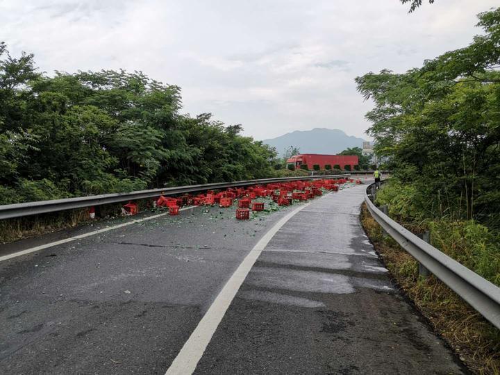 临海交通事故最新新闻,临海交通事故最新新闻